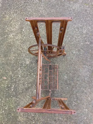 Pie de máquina de coser Alfa