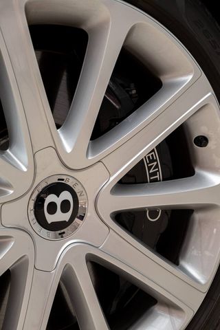 Bentley Continental GT V8