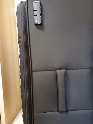 Maleta Primark Travel Soft Shell Negra Tengo tike