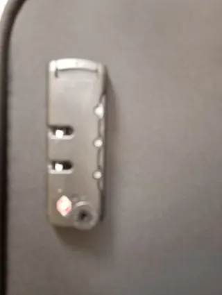 Maleta Primark Travel Soft Shell Negra Tengo tike