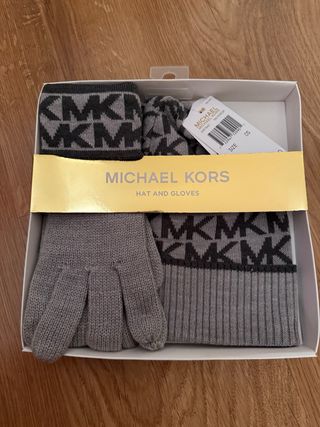 Set Gorro y Guantes Michael Kors Gris