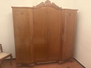 Armario comoda lampara mesitas cama