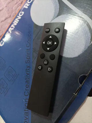 Robot Limpia Cristales Blanco