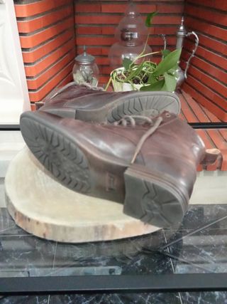 Botas Homem Levi's Castanhas