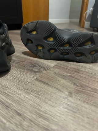 Adidas Yeezy 700 Talla 43