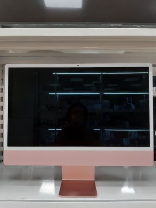 Ordenador sobremesa Apple M3 8/512Gb Retina 24 Inch + Teclad