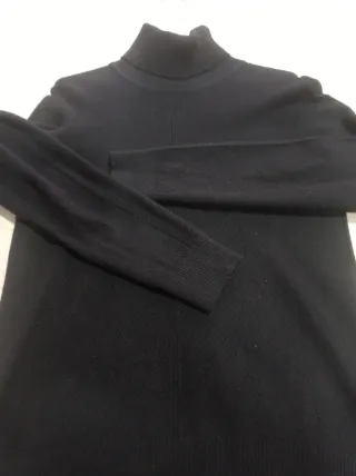 Maglioncino collo alto nero