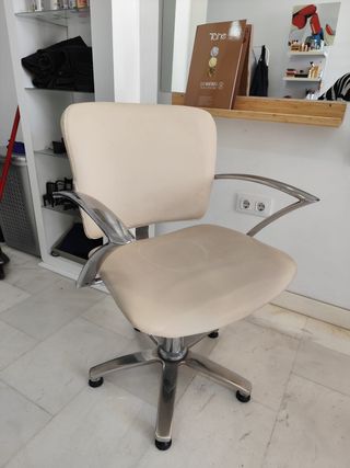 Sillón de peluquería giratorio