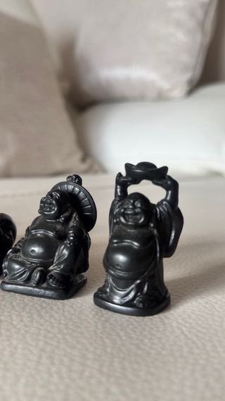 Statuine del Buddha Sorridente in Resina Nera
