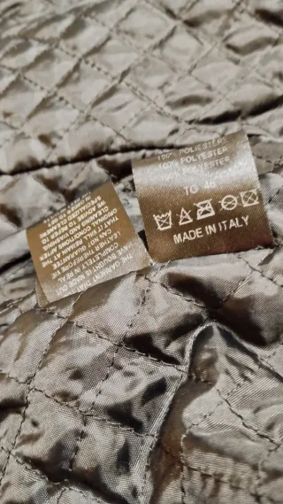 Cazadora de piel negra