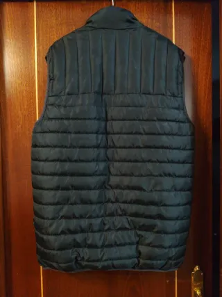 Chaleco plumífero negro