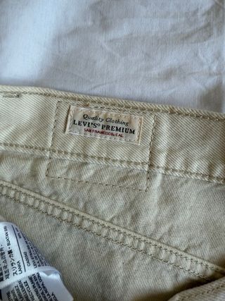 Shorts Levi's beige talla 29