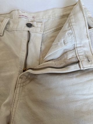 Shorts Levi's beige talla 29