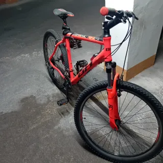 Bicicleta BH Roja