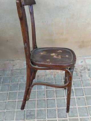 Due Vecchie Sedie Tipo Thonet