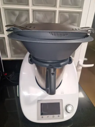 Thermomix TM5 completa con Accesorios + Cook key