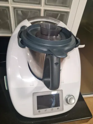 Thermomix TM5 completa con Accesorios + Cook key