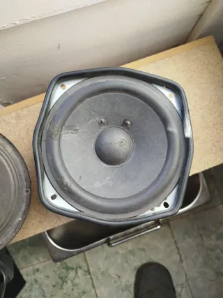 Lote de altavoces precio 5 o 10 o más depende