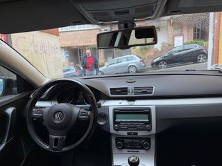 Volkswagen Passat 2012