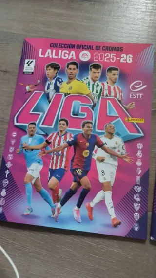 2 Álbum cromos LaLiga EA Sports 2025-26
