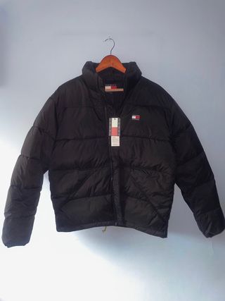 Chaqueta plumífero Tommy Hilfiger negra