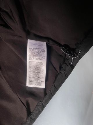 Chaqueta plumífero Tommy Hilfiger negra