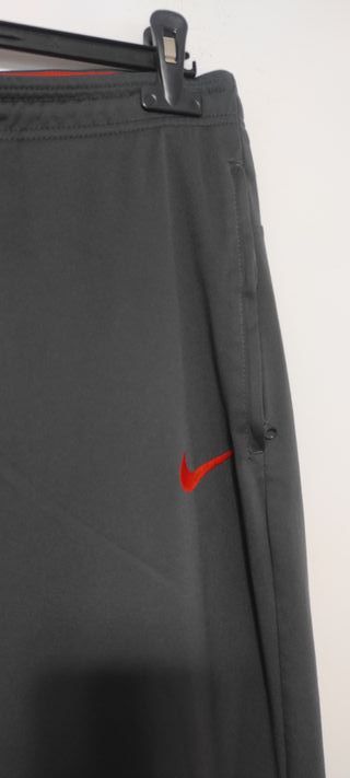 Pantalón jogger Nike gris deportivo · streetwear