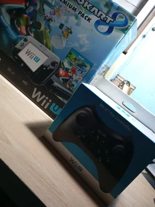Nintendo Wii U Mario Kart 8 Premium Pack