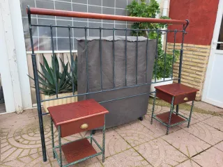 Cabezal forja y mesitas de noche