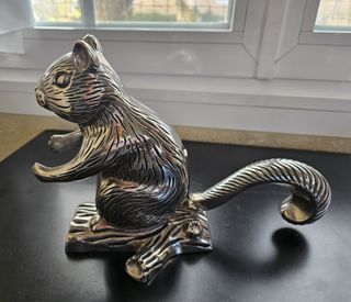 Cascanueces en forma de ardilla, de metal plateado