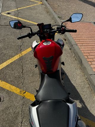 Honda CB500F Roja