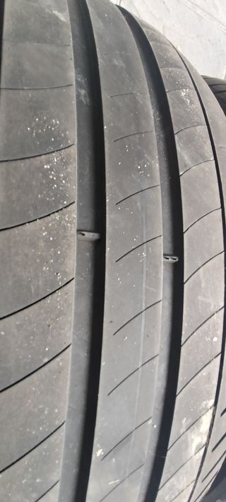 MICHELIN 225 55 17