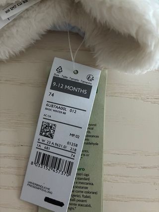 Cappellino Benetton azzurro con orecchie