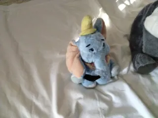Lote de 3 peluches: Dumbo, perro y ratón