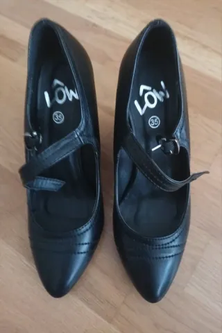 Zapatos de tacón negros talla 35