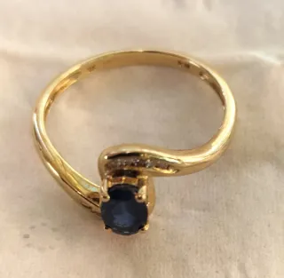 Anillo Oro 9ct Zafiro y Diamantes