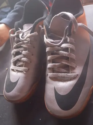 Botas Fútbol Sala Nike Mercurial Talla 39