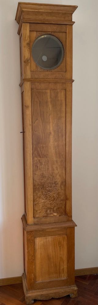 Caja de reloj antigua de madera