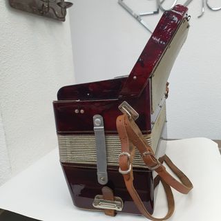 Acordeon Rauner Roja