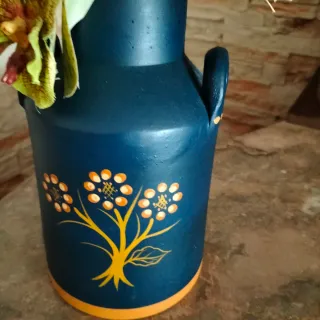 Perola lechera antigua azul