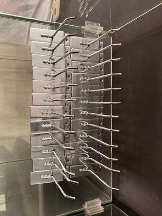 Mini percheros metálicos plateados