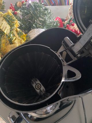 Cafetera de goteo negra