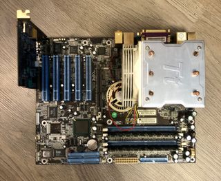 Placa Base Chaintech 9CJS + 2GB RAM + Pentium 4