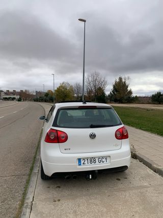 Volkswagen Golf 2008