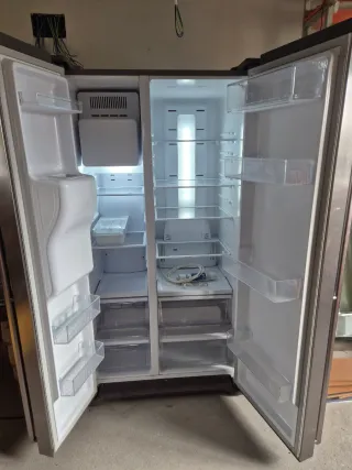 Nevera Samsung Americana con dispensador