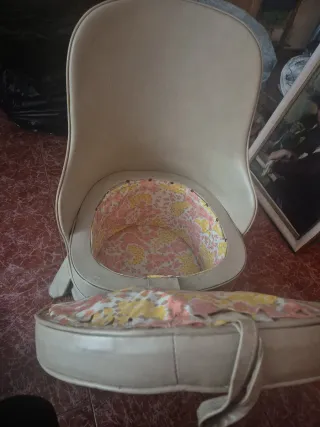 Sillón vintage beige con cajón