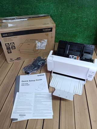 Scanner ADF Brother ADS-2200 600 x 600DPI A4 Nero, Bianco - Scanner (215,9 x 355,6 mm, 600 x 600 DPI, 1200 x 1200 DPI, 48 bit, 8 bit, 35 ppm)