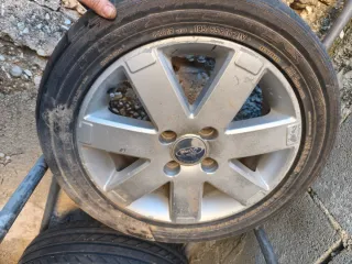 Llantas Ford R17 con Neumáticos