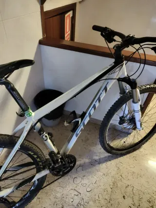 Bicicleta Scott Scale 50 MTB