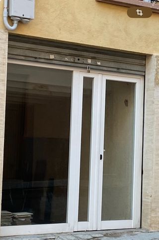 Puerta aluminio local comercial